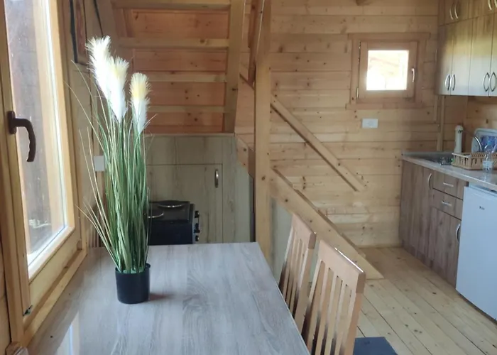 Kuca Pored Sunca بيت للعطل Kruševac